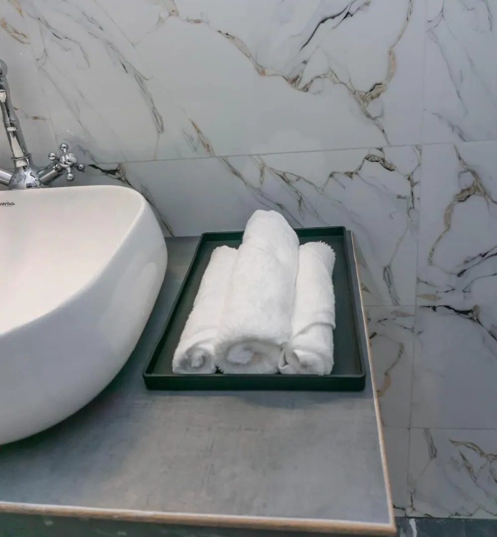 Rome Transit Hotel Negombo 0*,