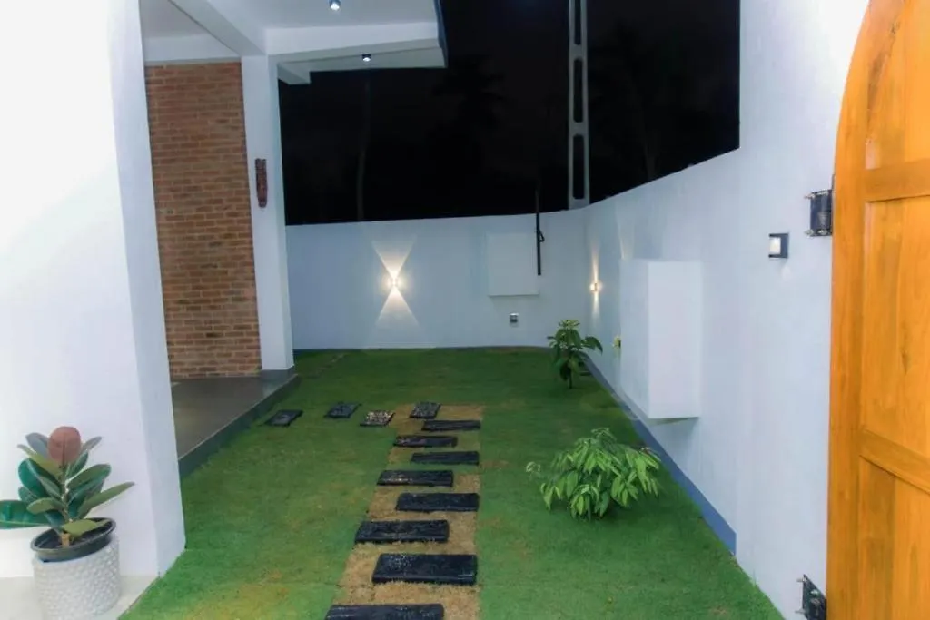 Rome Transit Hotel Negombo